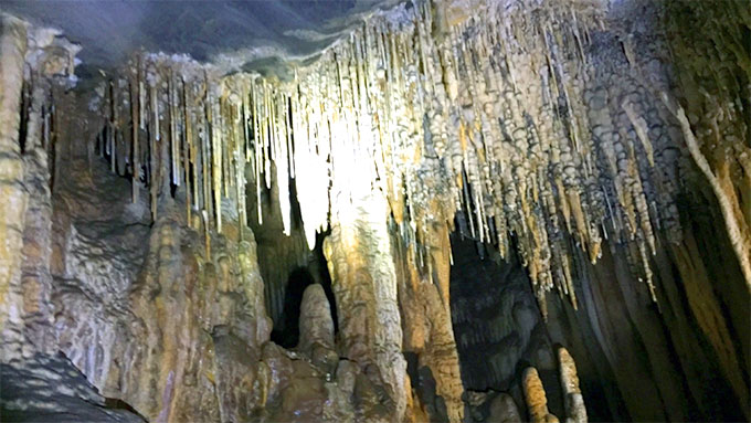 Quang Binh approves trial tour to explore Vom and Gieng Vooc Caves