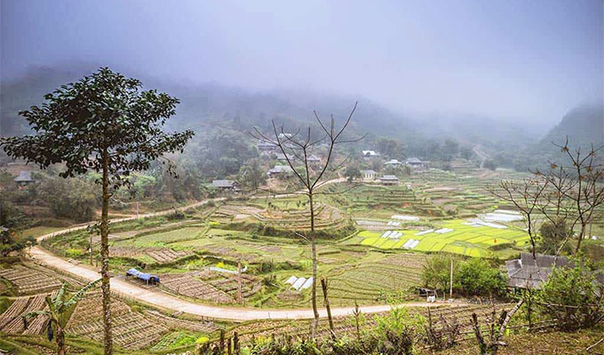 Hoa Binh seeks to promote tourism development in upland areas