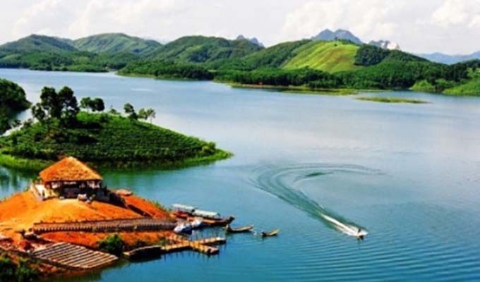 PM approves development plan for Thac Ba Lake tourist site
