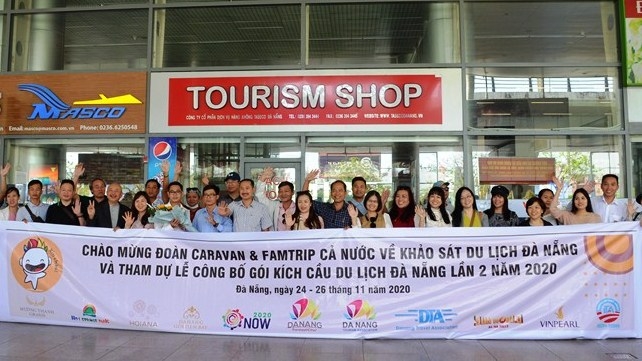Nearly 100 travel agencies survey popular locations in Da Nang