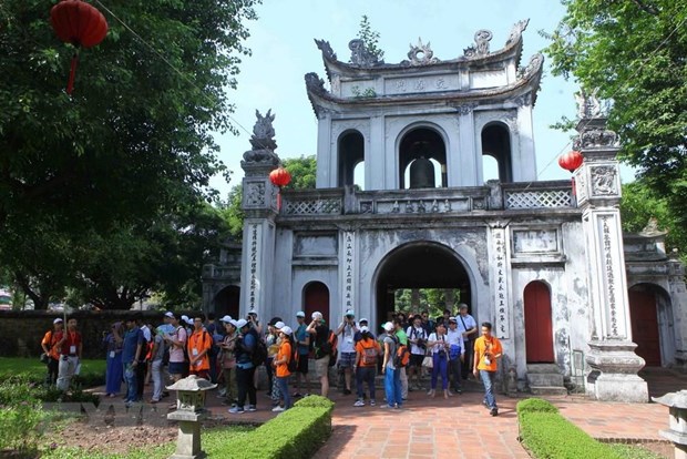 Hanoi welcomes five groups of Japanese tourists