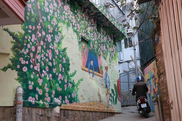 Street art reveals wonderful stories of Da Lat