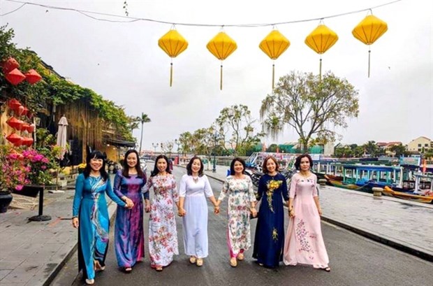 Women encouraged to wear Ao dai for week-long cultural event