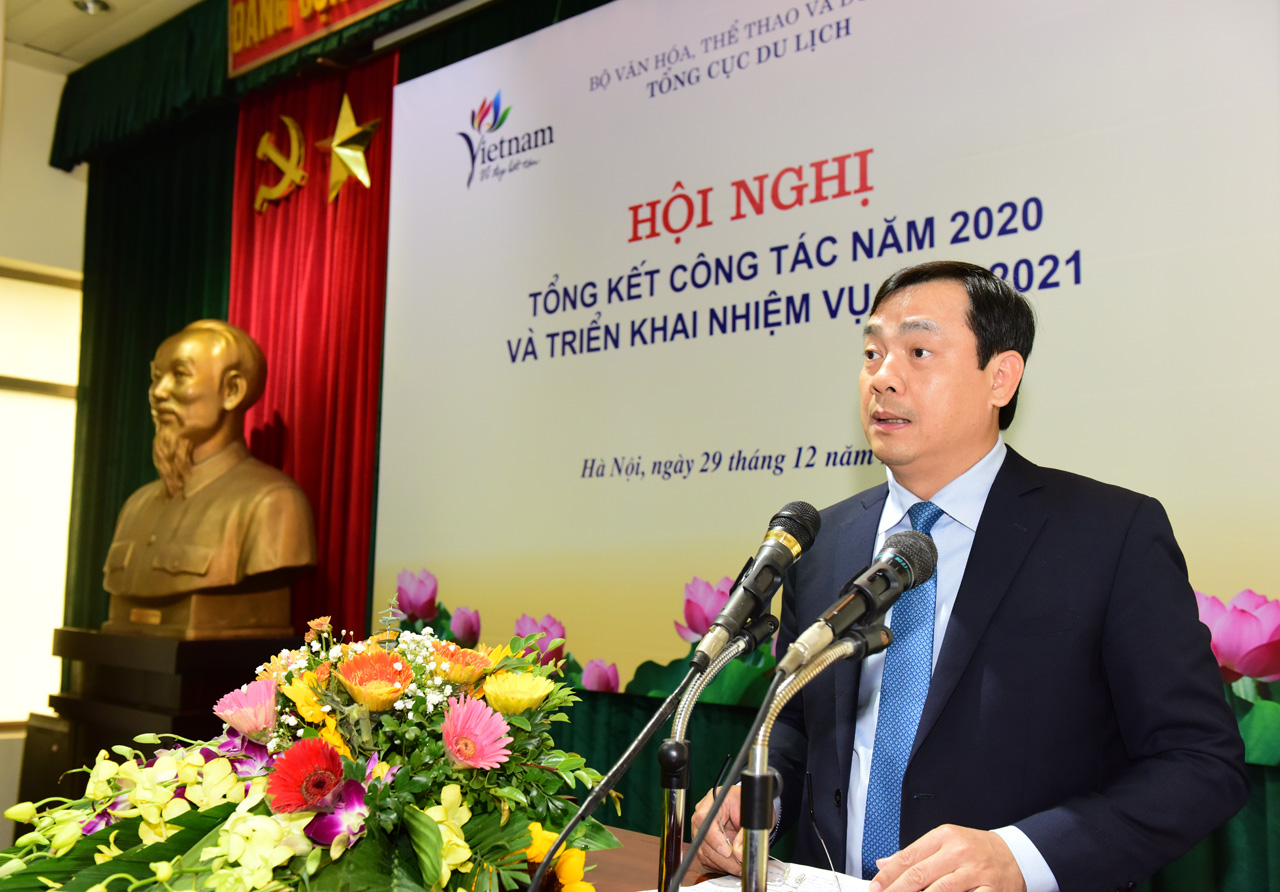 Vietnam National Administration of Tourism organized the conference to review performance in 2020 and implement tasks in 2021