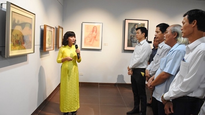 Exhibition of paintings by celebrated Vietnamese painters opens in Da Nang