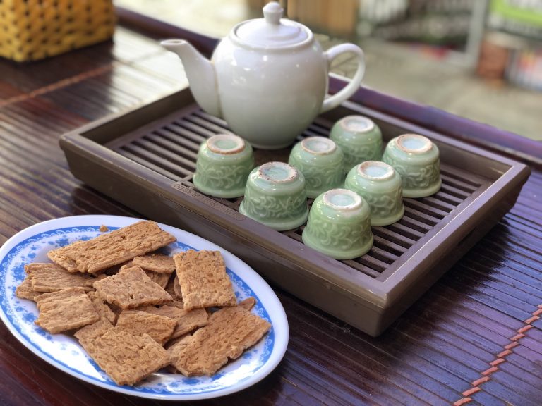 Chinese Yam cakes – a rural gift when coming to Hung Kings’ Temple