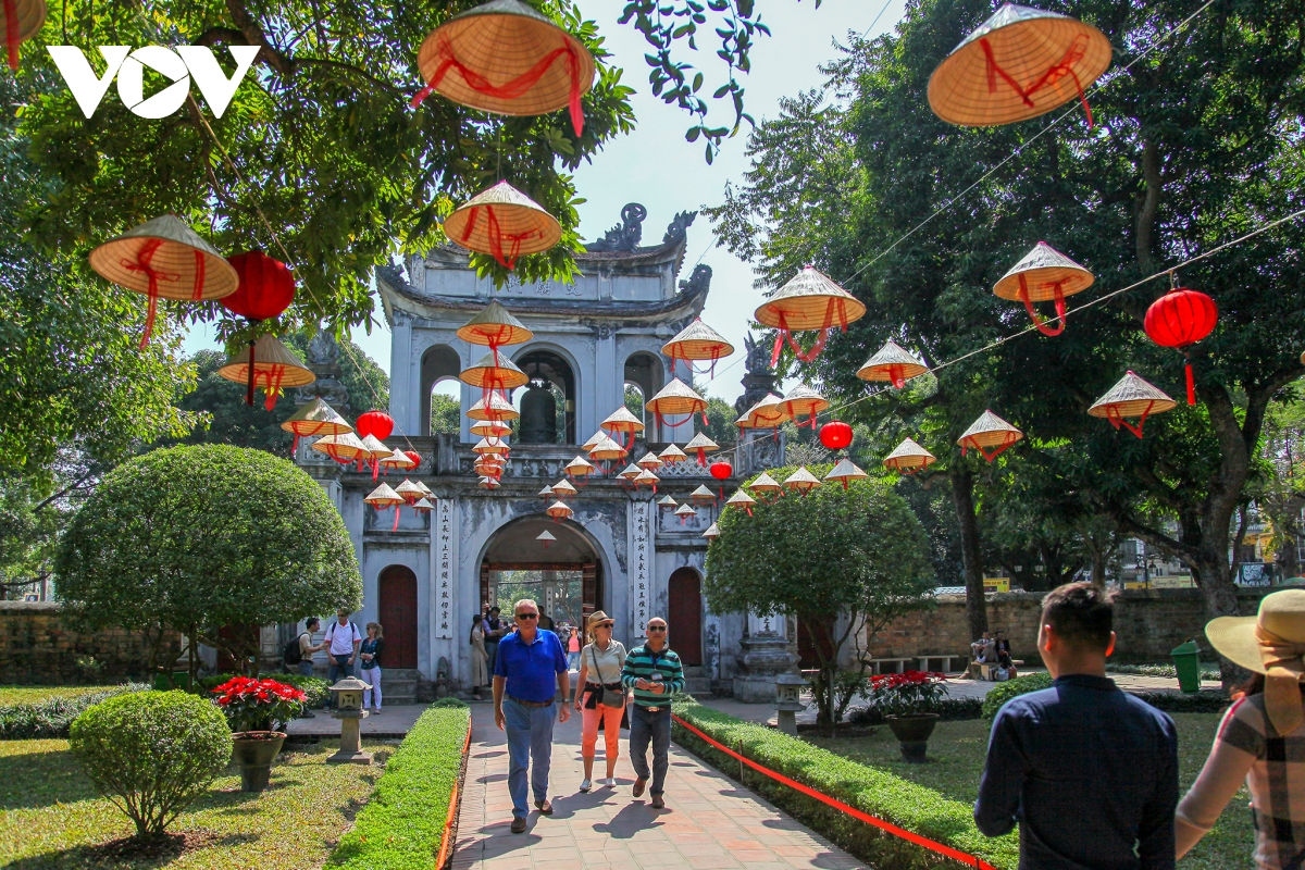 Capital Hanoi beats annual tourism target in October