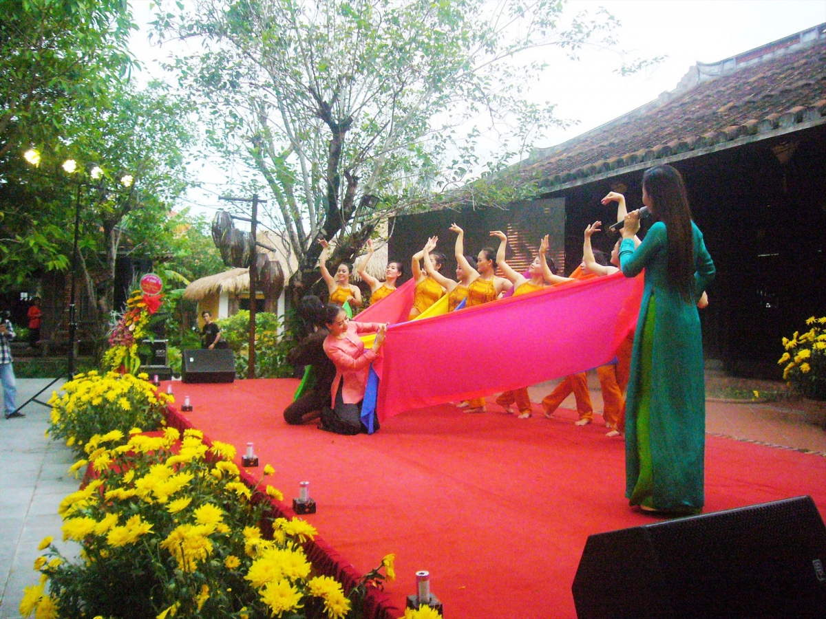 Quang Nam: “Hoi An - Colors of Silk" programme to take place in late November