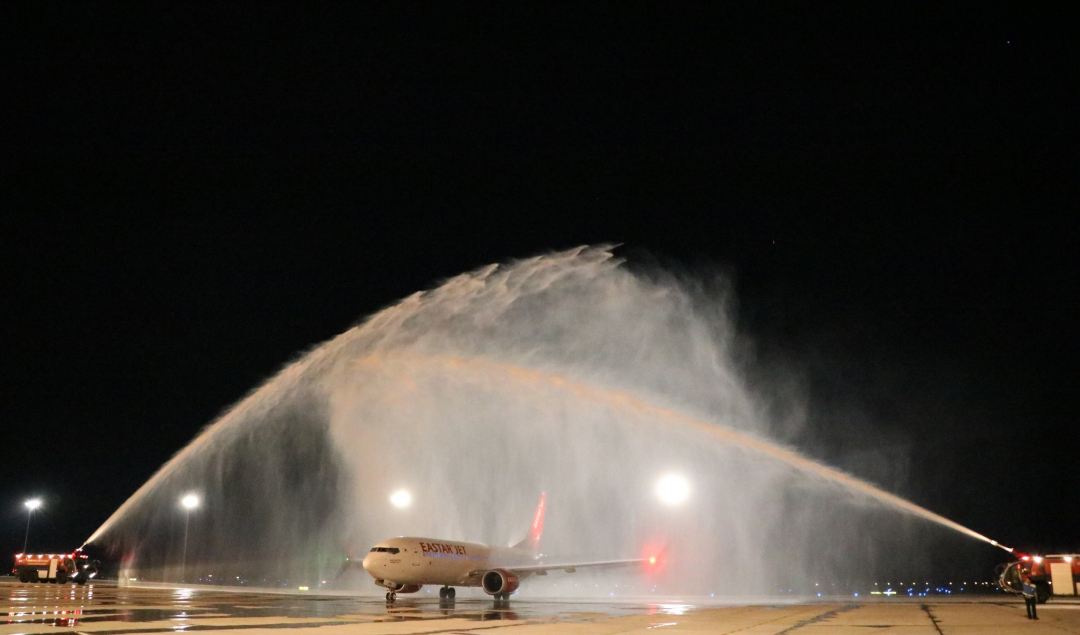 Hãng hàng không Eastar Jet (Hàn Quốc) khai thác lại đường bay Incheon – Cam Ranh
