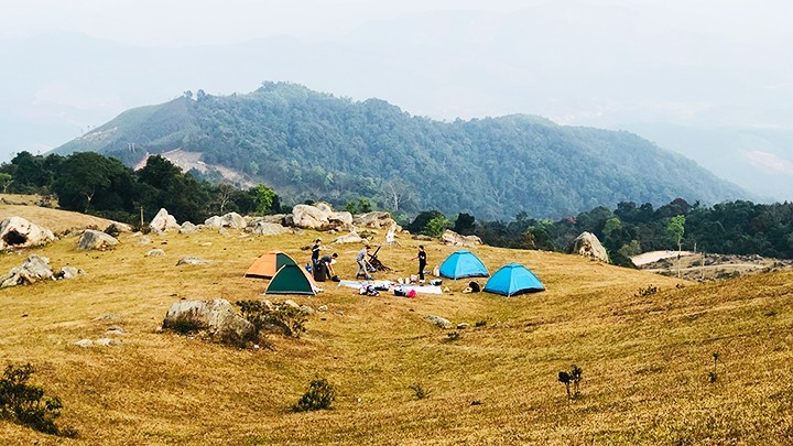 Camping on Dong Cao plateau 