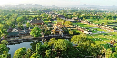 Sustainable development of heritages in Hue ancient Capital