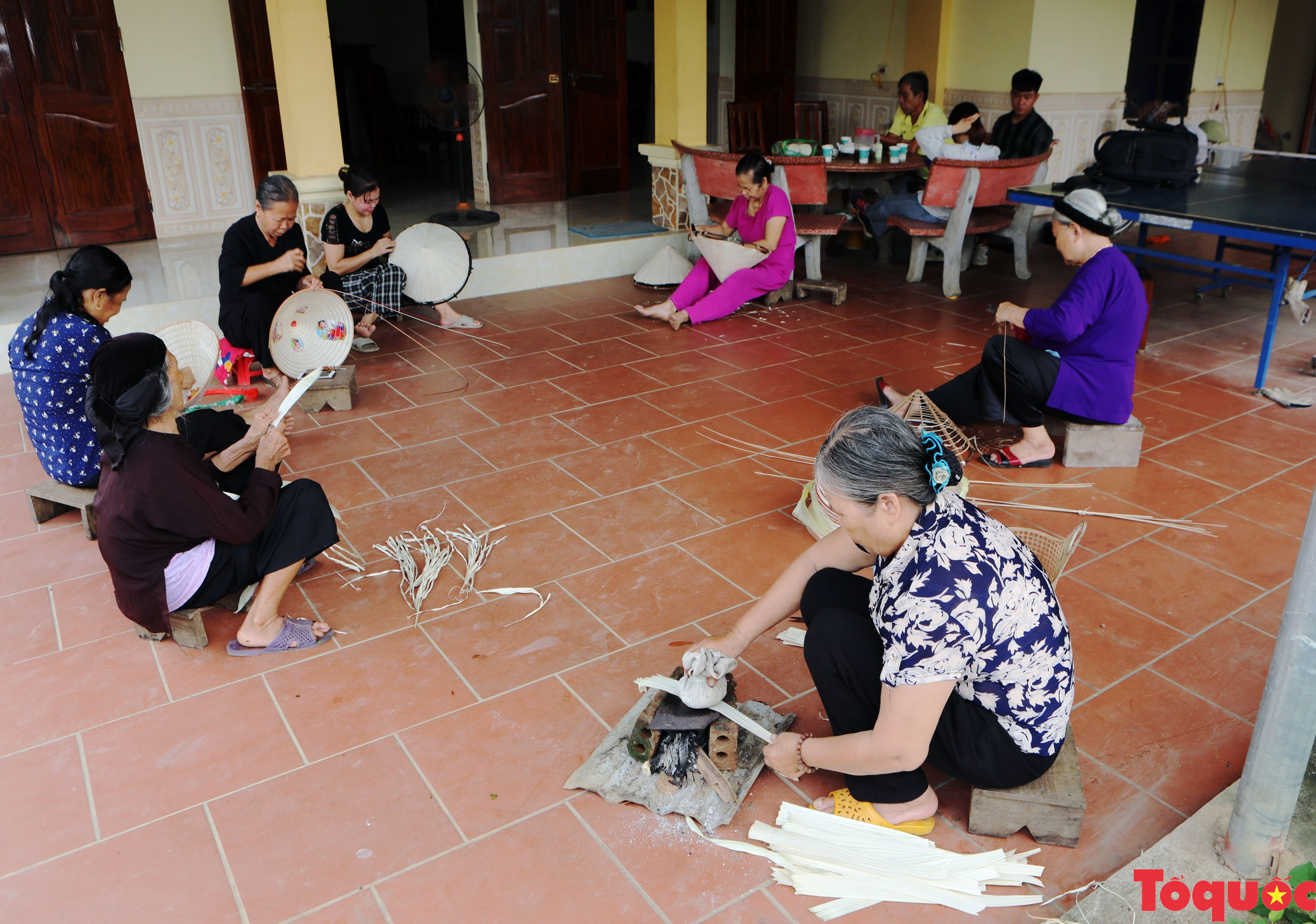 Gia Thanh (Phú Thọ) bảo tồn văn hóa gắn với phát triển làng nghề làm nón lá