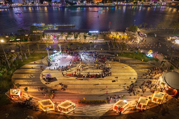TP. Hồ Chí Minh ra mắt sân khấu ngoài trời tại Công viên bờ sông Sài Gòn
