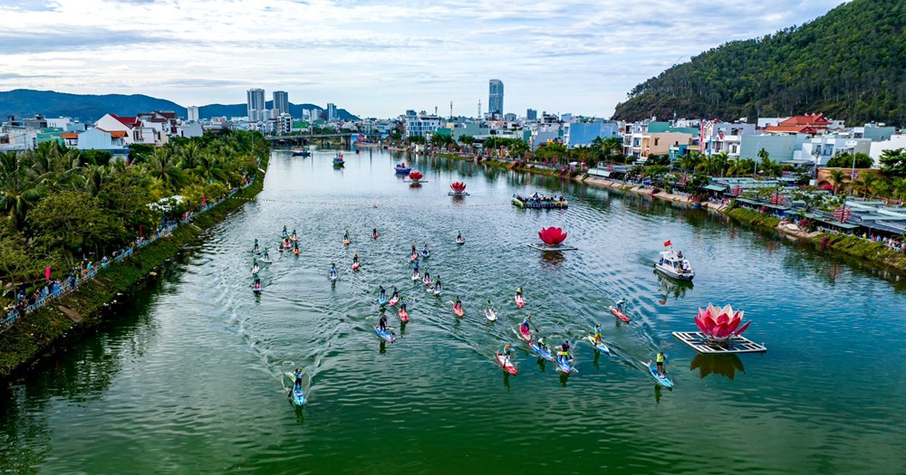 Cách làm mới ở “đất võ, trời văn”