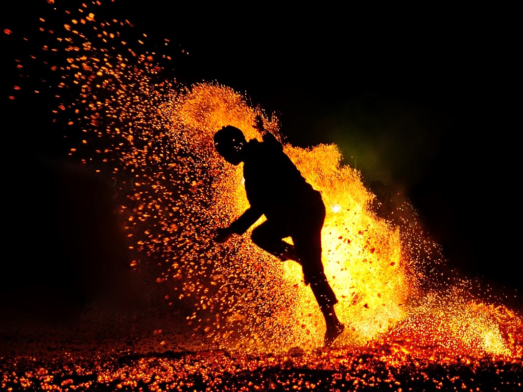 Fire-jumping ritual in Ha Giang