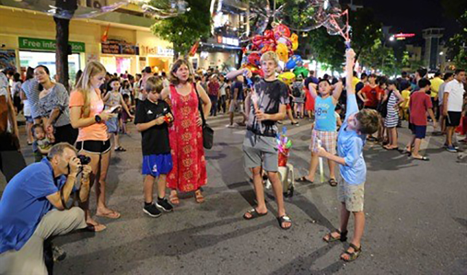 Tourisme: Ha Noi accueille plus de 23,8 millions de touristes en 2017