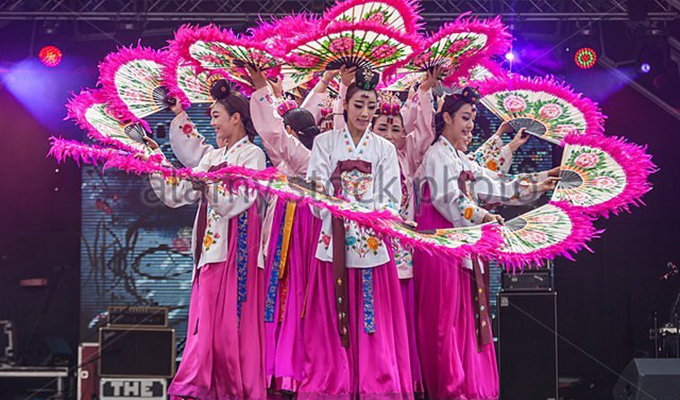 Un groupe de danse traditionnelle de République de Corée se produira à Ha Noi