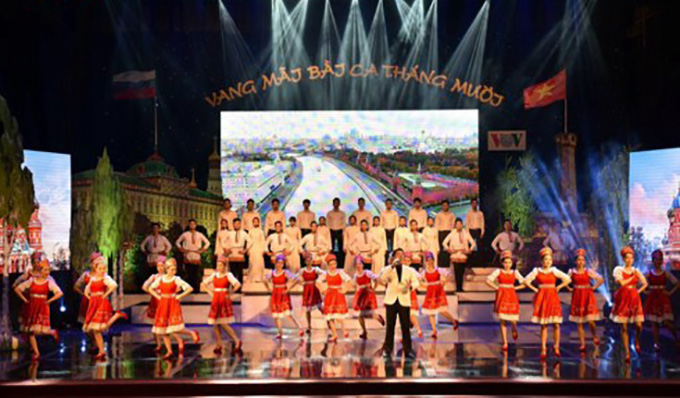 Le PM Nguyen Xuan Phuc au gala en l’honneur de l’amitié Viet Nam-Russie