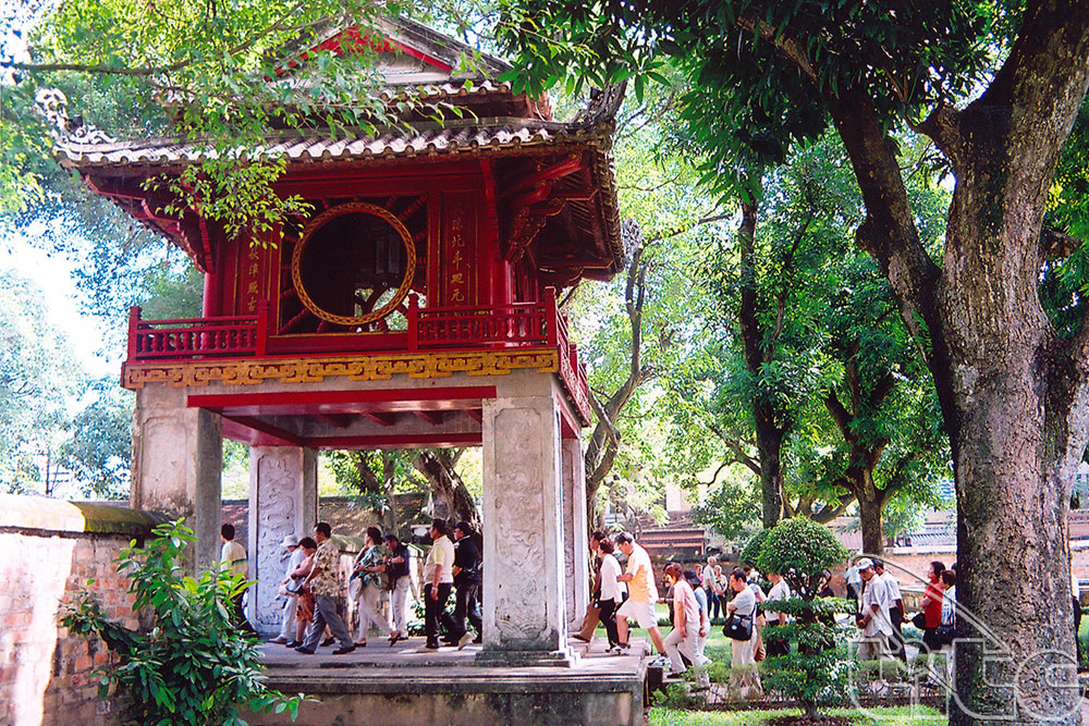 Ha Noi’s leading tourism sites honoured with national award