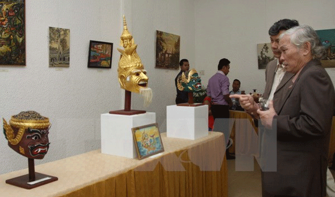 Exposition de sculpture cambodgienne à HCM-Ville