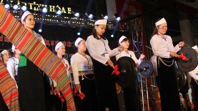 Ouverture de la fête de la culture des gôngs à Hoa Binh