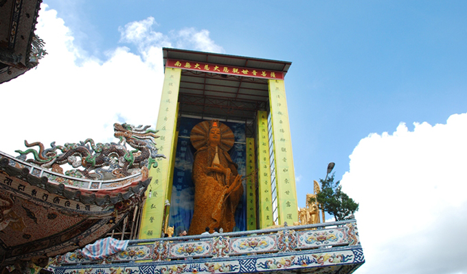 Une statue de la déesse Quan Yin au Viet Nam reconnue par World Records Union