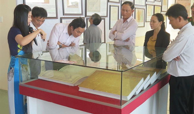 Exposition sur Hoàng Sa et Truong Sa à Quang Nam