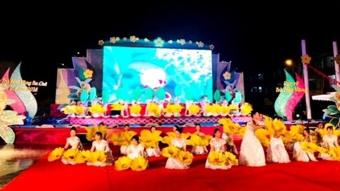 Quang Ninh: fête du camélia aux fleurs jaunes 2018