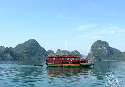 Quang Ninh focuses on building sea, island tourism brand