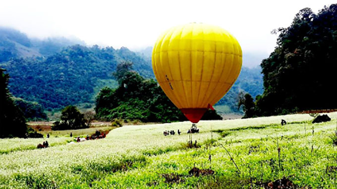 Vols découvertes en montgolfière à Moc Chau