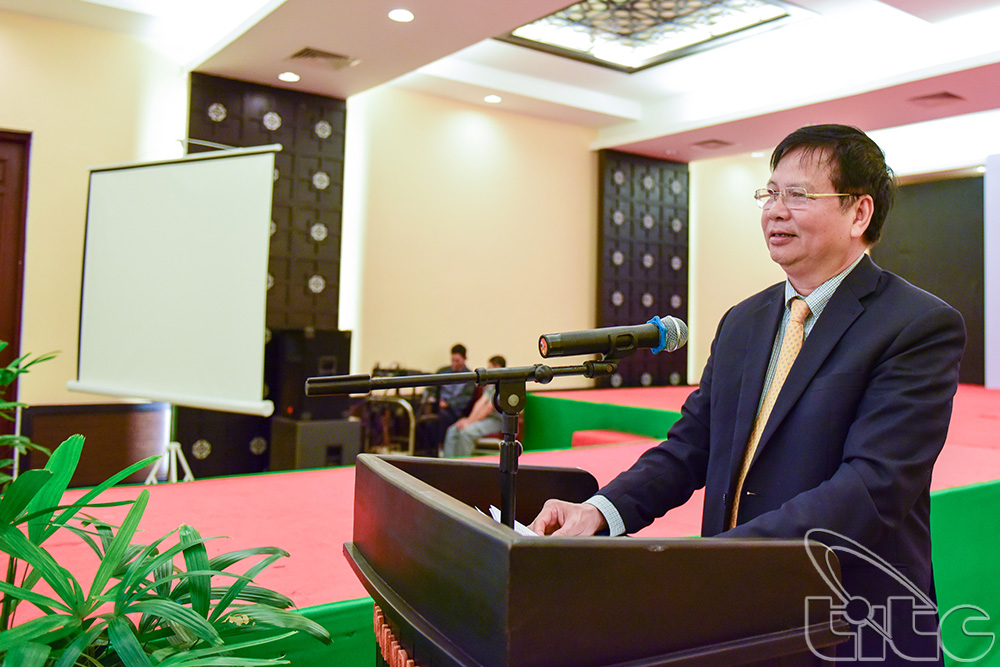 Ông Nguyễn Dung - Phó Chủ tịch UBND tỉnh Thừa Thiên - Huế phát biểu tại Tọa đàm đóng góp ý kiến về phát triển sản phẩm Du lịch khu vực Bắc Trung Bộ