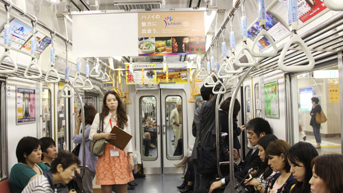 Ha Noi tourism advertised in Tokyo subways