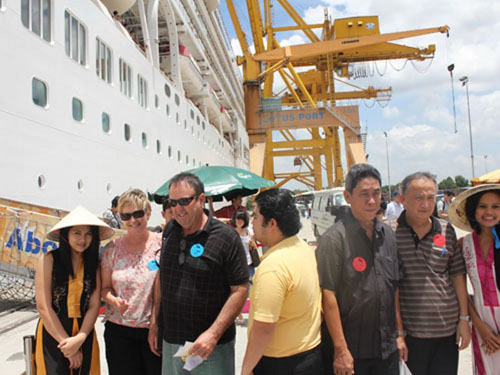 Ha Long greets nearly 1,600 maritime tourists