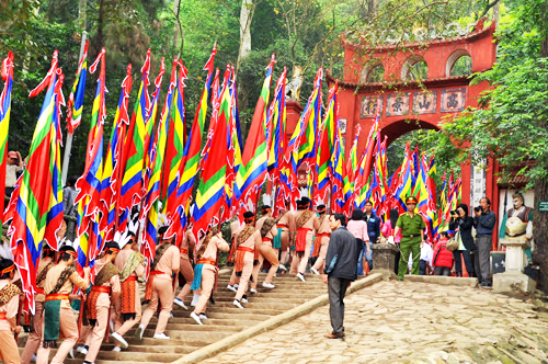 Prêt pour la Fête du Temple des Rois Hung 2014