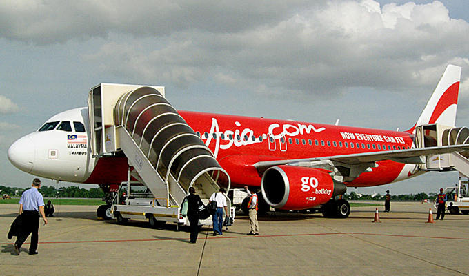 亚洲航空公司开通从金兰国际机场飞往吉隆坡的国际往返直达航线