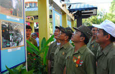 Photo exhibition celebrates army