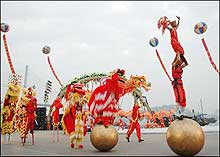 Halong Carnival to take to the air, land and sea 