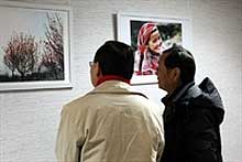 â€œCharming Vietnamâ€ photo exhibition attracts French audiences