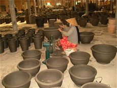 Discovering distinction of Vinh Long ceramics 