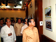Vietnam-Laos friendship highlighted at Vientiane exhibition 