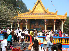 Fully restored pagoda opens 