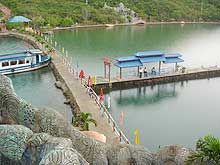 Wild features of sea, islands and specialties of Tri Nguyen fishing village