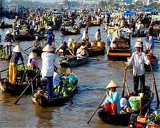 Can Tho promotes tourism in Hanoi