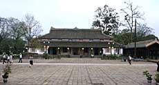 Ancient palace in Hue to be rebuilt 