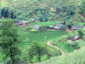 Mong Village - an attractive culture and hot mineral tourism destination 