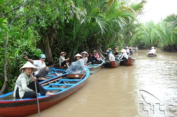 More than 11 million tourists flock to Mekong River Delta