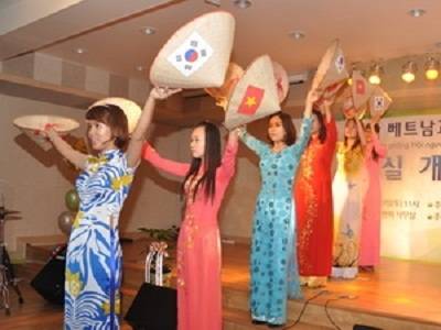 Vietnam, RoK strengthen cultural, sports and tourism links
