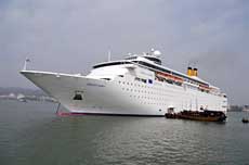 US cruise ship brings 600 tourists to central region 