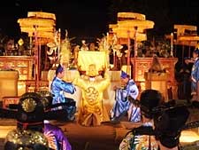 Hue marks old royal ceremony 