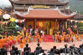 Ceremony to recognise special national relic and open Yen Tu spring festival 2013 